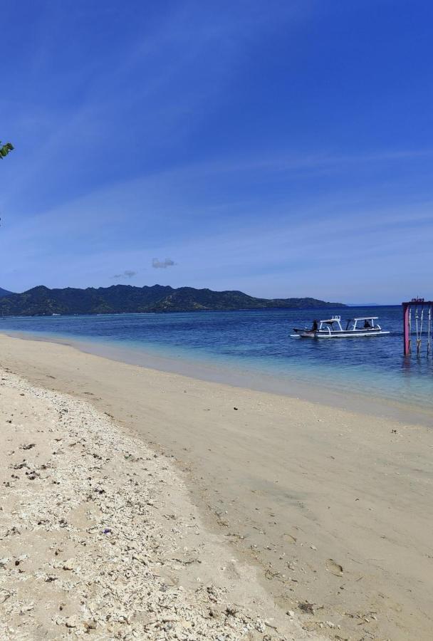 Kai'S Beach House Villa กิลิไอร์ ภายนอก รูปภาพ