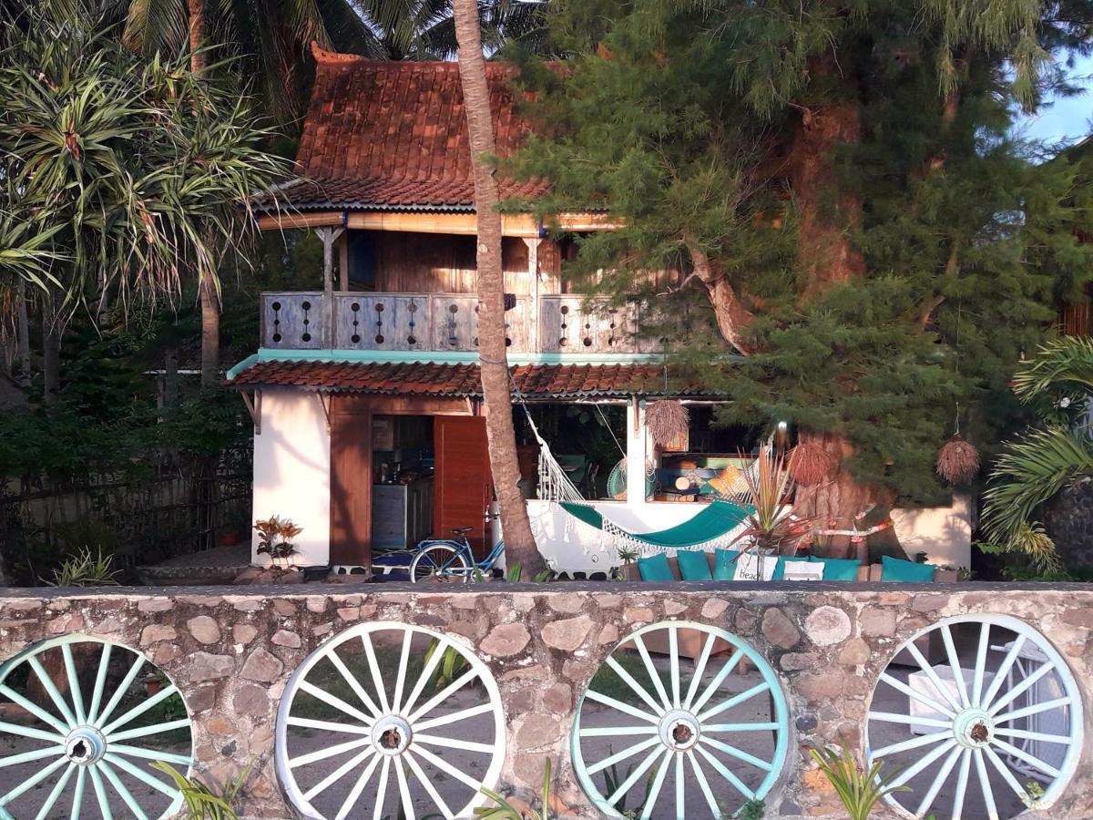 Kai'S Beach House Villa กิลิไอร์ ภายนอก รูปภาพ